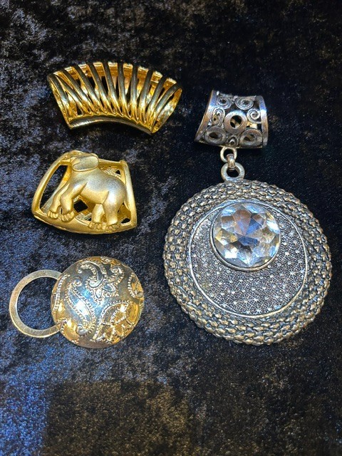 Vintage Costume Jewelry Lot 4pc Elephant Statement Bling Pendant Scarf Ring Clip