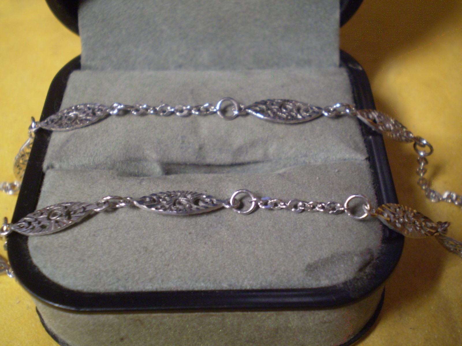 14K White Gold Ladies Fillagree Link Bracelet Anklet 2.4 Grams 10 Inch