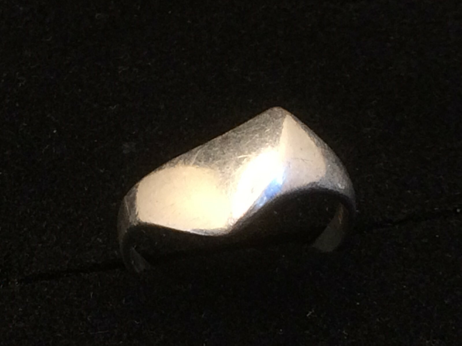 Silver Ring Ring 925 Hallmarked Silver 2.48g 17mm Internal Dimension
