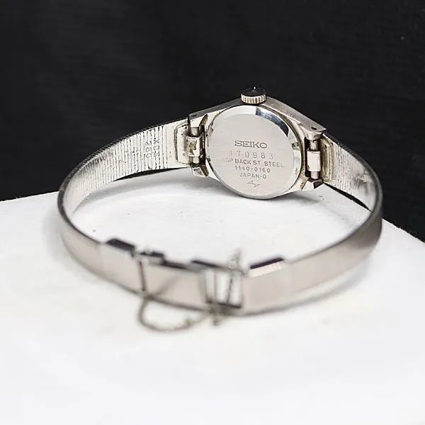 Working condition, excellent condition. Seiko 1140-0150 manual winding women'