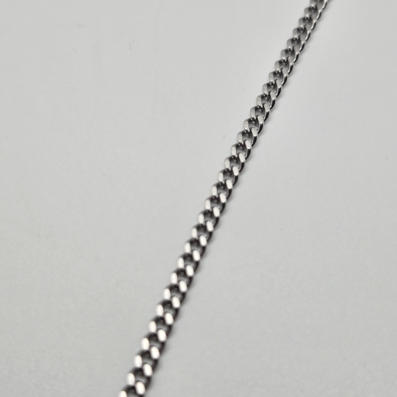 MULTI COLOR SMALL SWORD CHARM / 18″-24″ STAINLESS STEEL CURB CHAIN NECKLACE