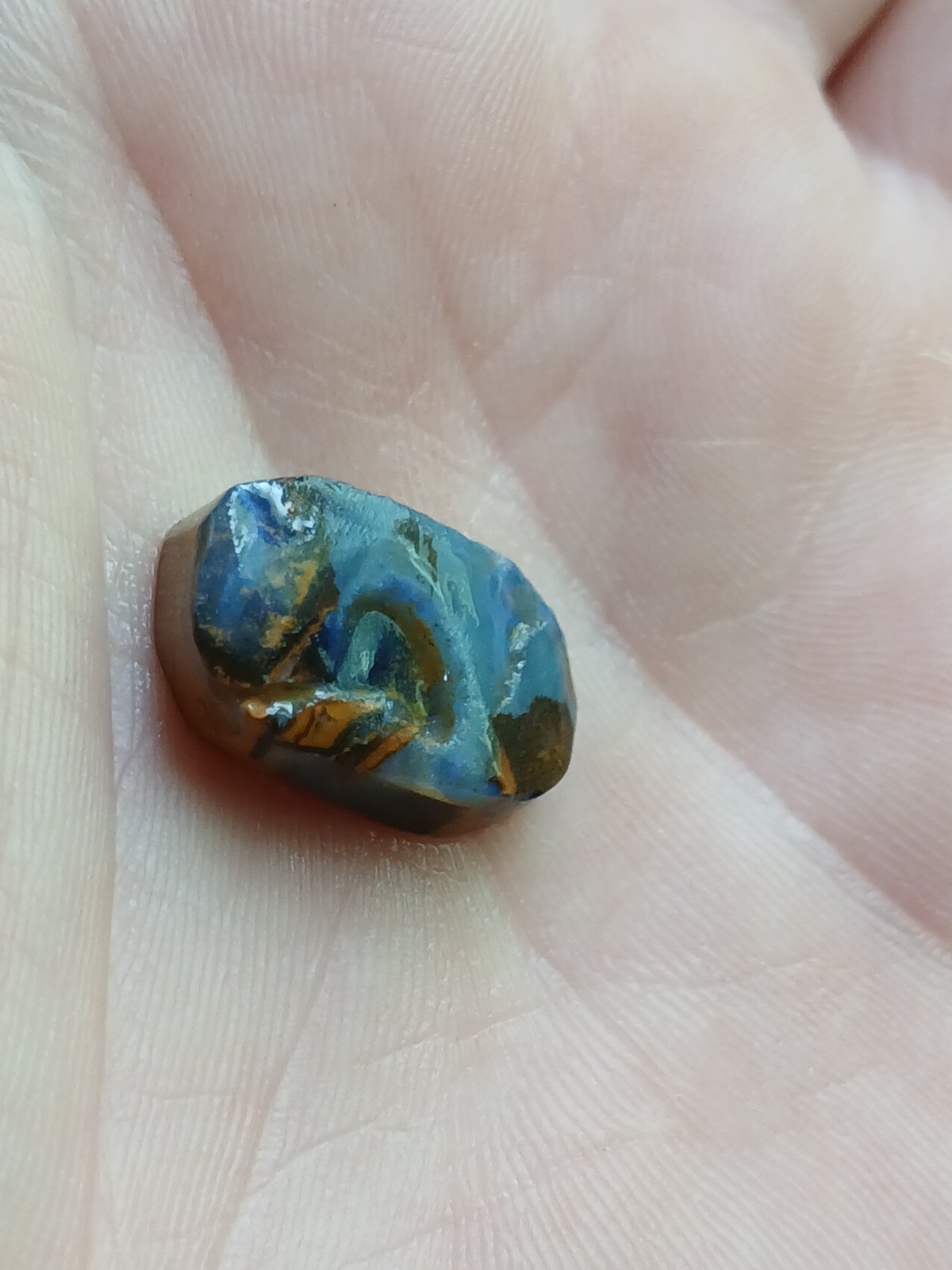 Australia Boulder Opal Unknown Field R2093 Specimen 10 Carat Blue Multi Sided