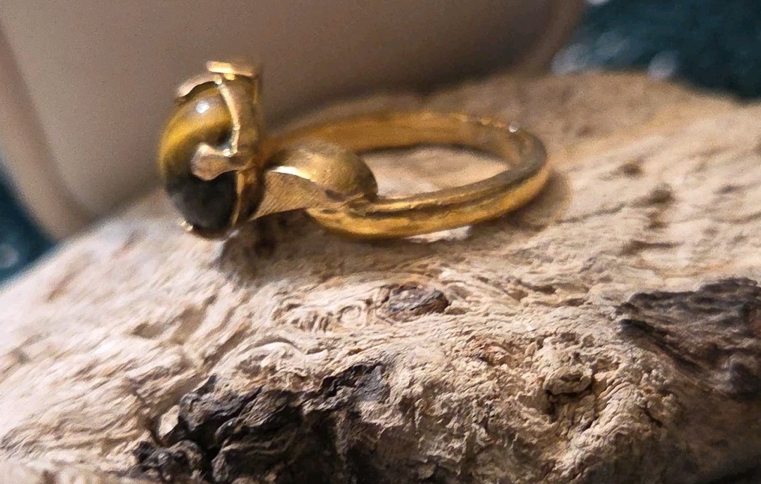 Vintage MGM Stamped 10KT GF Gold Filled Cabochon Tigers Eye Ring Size 7.25 W93