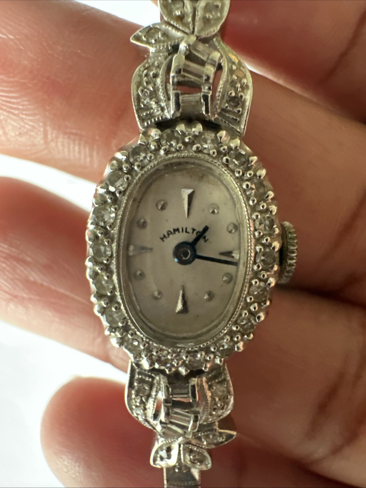 Ladies Vintage Hamilton 757 14k Solid White Gold & Diamond 22 Jewel Watch- Runs!