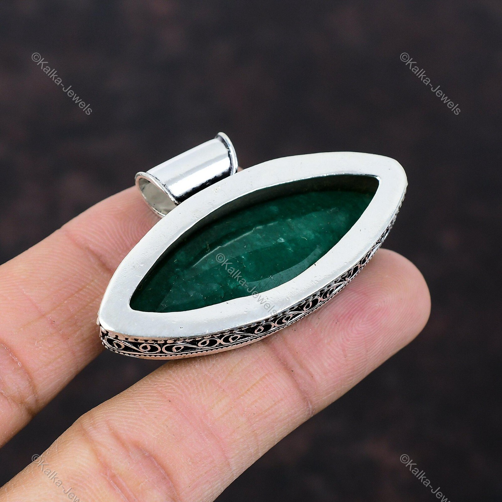 Natural Zambian Emrald Gemstone Pendant Vintage 925 Sterling Silver For Women