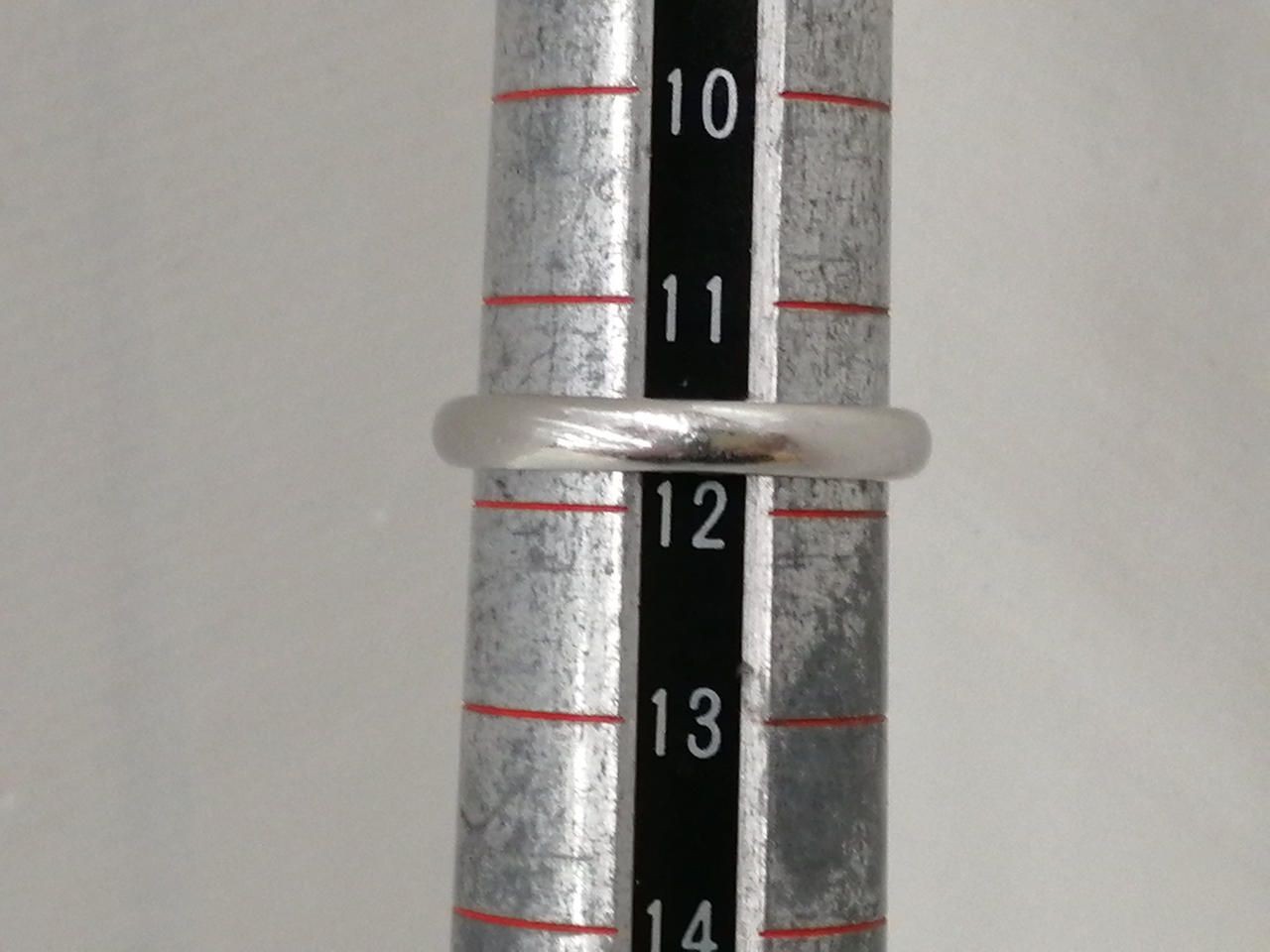 PT900 Ring Size 12 Clear Stone With Grey Used