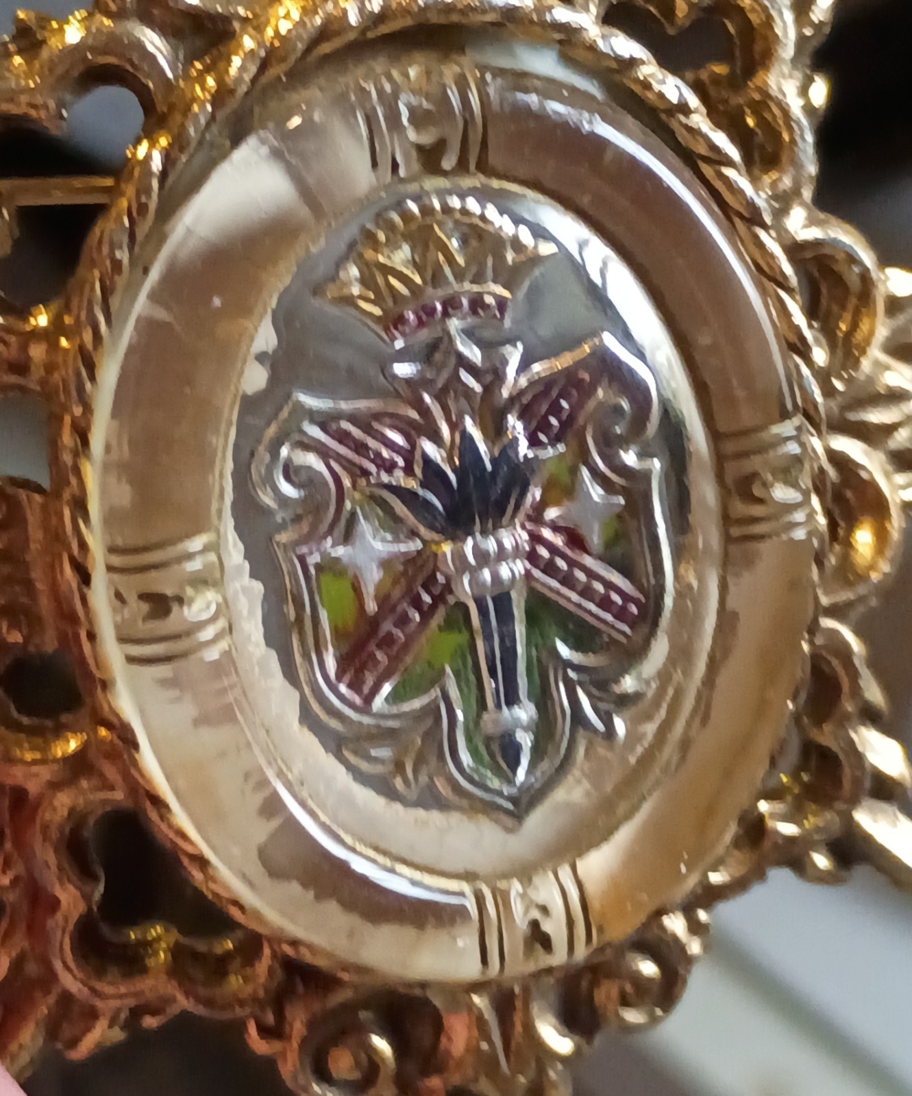 Victorian Heraldic Griffin Crown Coat Of Arms Essex Crystal Pin Brooch