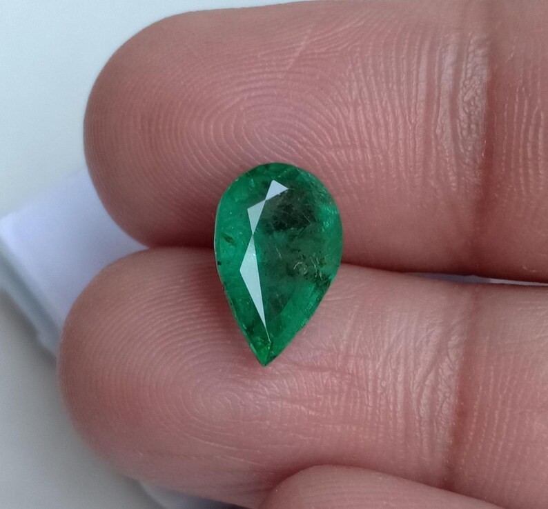 Top Quality Emerald Pear Shape Unheated Untreated Gemstone Ring Size 2.75 Ct