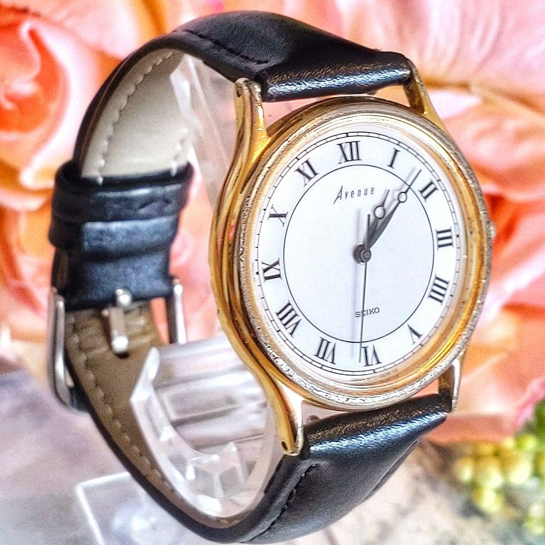 Working SEIKO Avenue men’s watch, Roman numeral strap, brand new.