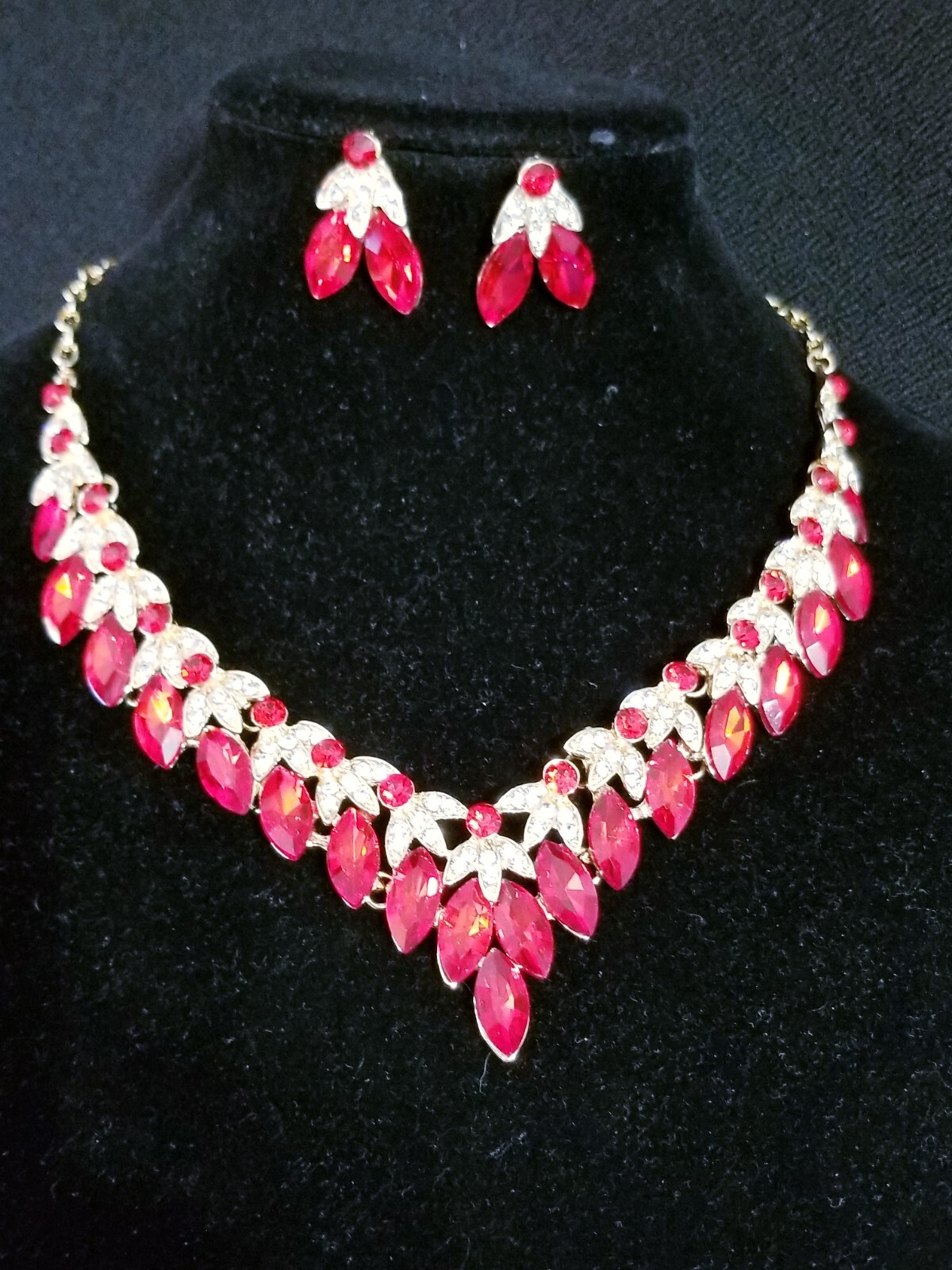 Red Crystal Choker Rhinestone Necklace Earring Set Bridal Prom Pageant