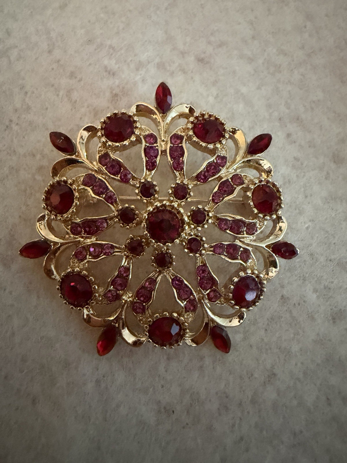 Napier Red Pink Rhinestone Wreath Brooch Gold Tone Signed 2” Floral Pin