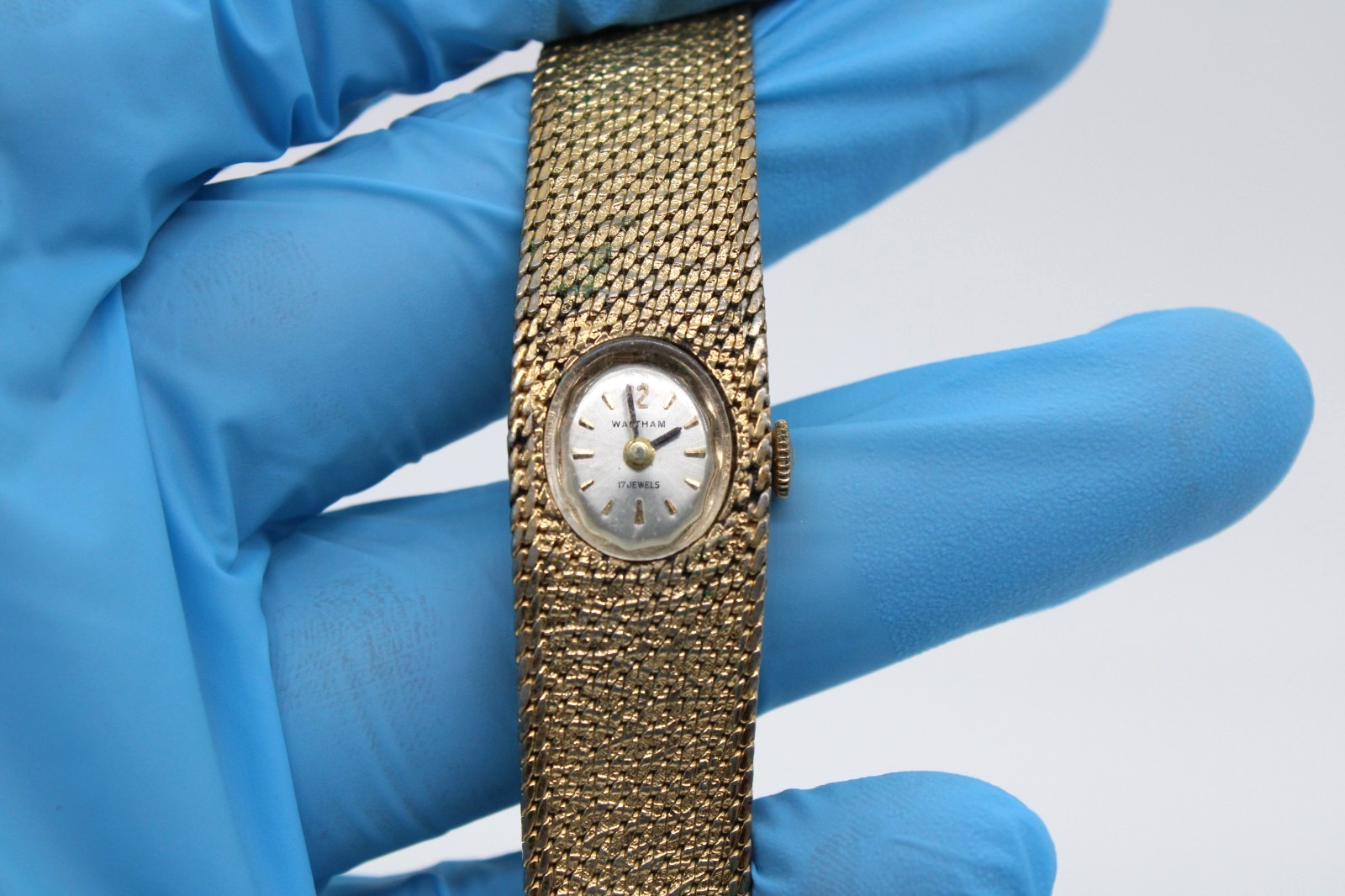 Waltham 17 Jewels Gold Tone Mesh Band Swiss Women’s Cocktail Wrist Watch Wind