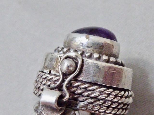 Vintage Taxco Mexico Sterling Silver Amethyst Poison Ring PILL BOX HINGED RING