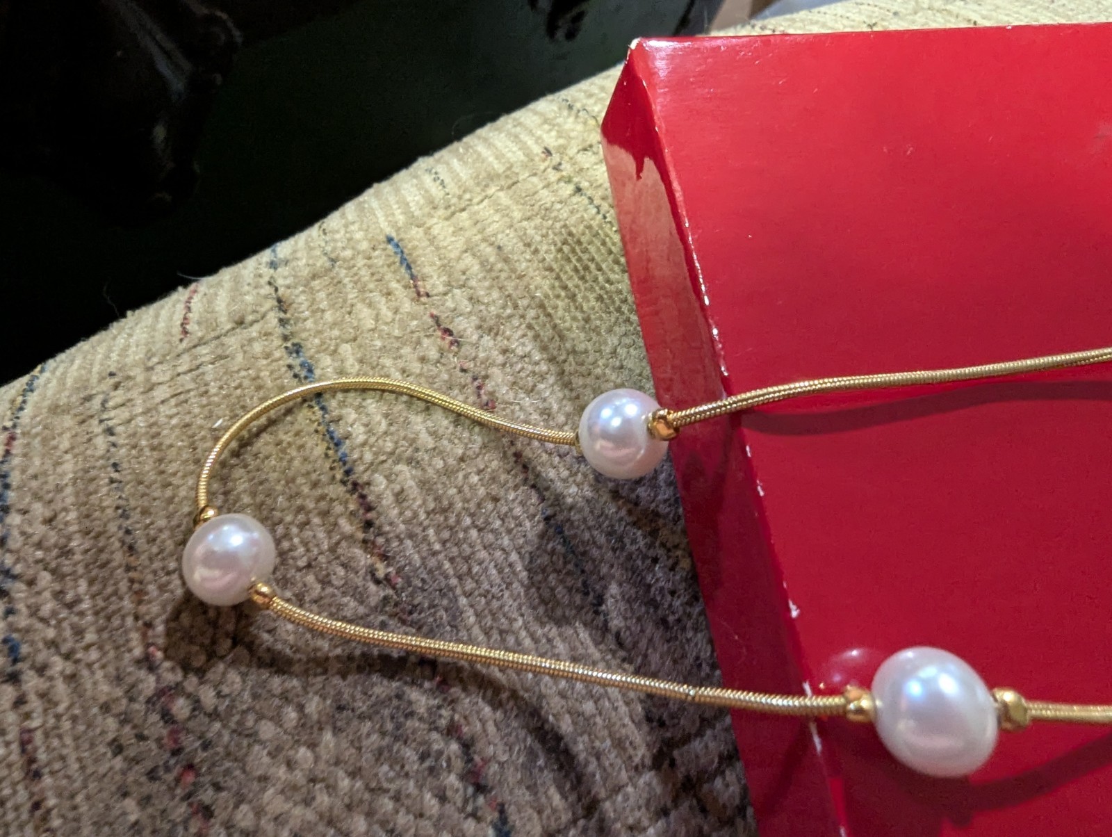 Vintage Napier Gold Tone With Faux Pearls Necklace. Beautiful But Simplicity