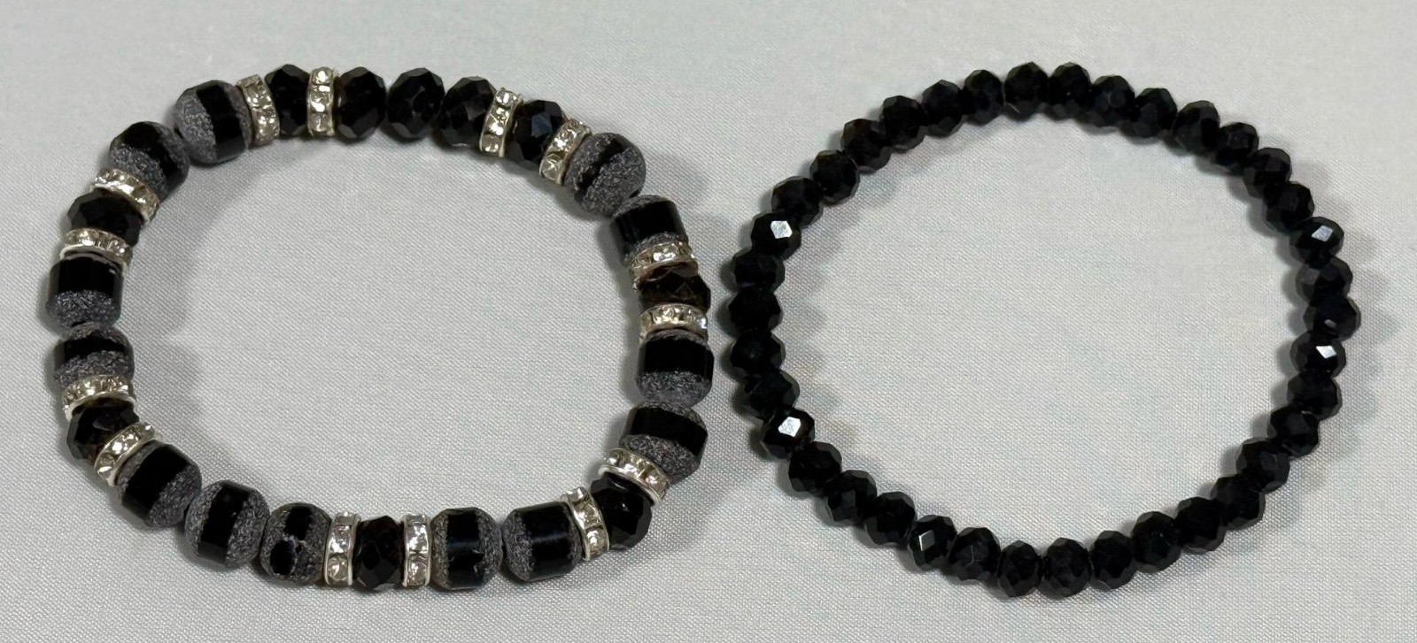 A PAIR of 2 NEW STRETCH BRACELETS IRIDESCENT BEADS FREE USA SHIPPING