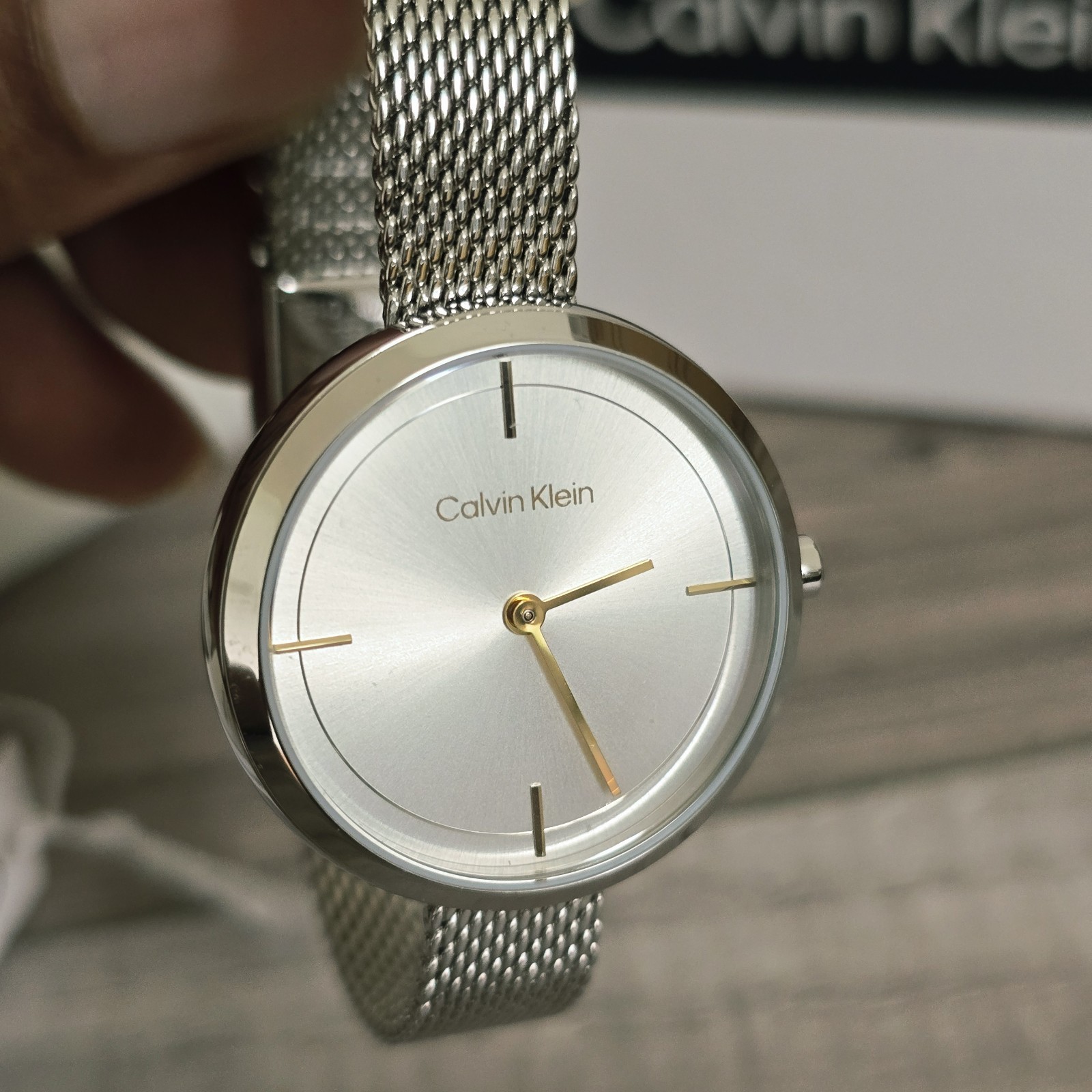 Calvin Klein Iconic Women’s Quartz Mesh Bracelet Watch Stainless Steel Silver