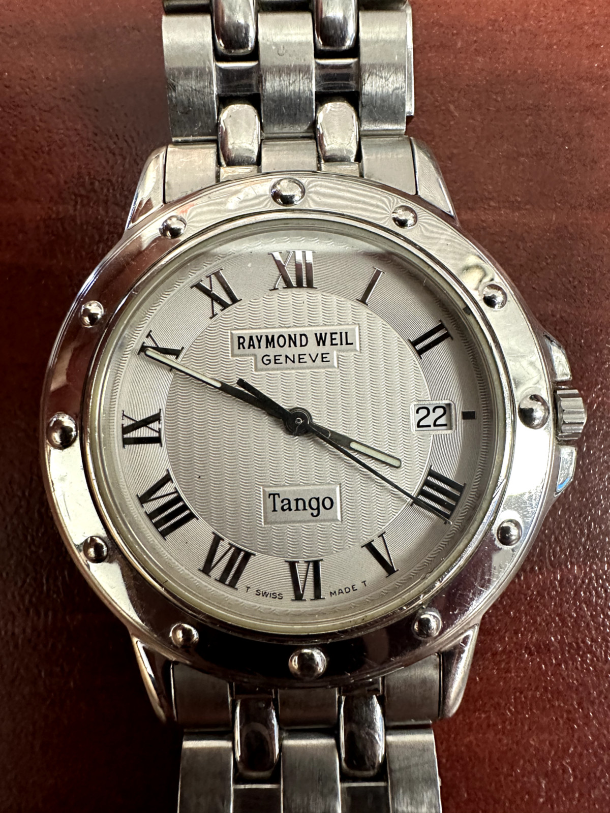 Men’s Raymond Weil Geneve Tango Silver Tone Date Swiss Watch 5560 V081556