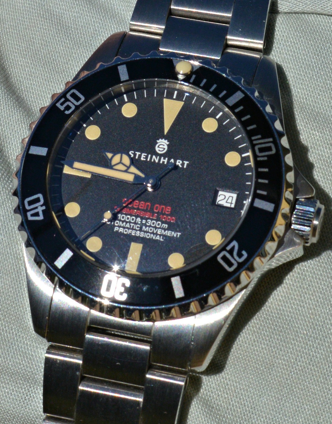 Steinhart Ocean One Red Sub Exclusively Edition For Gnomon Like New Full Set