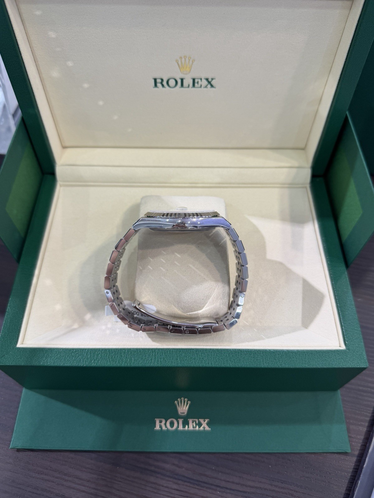 2026 Rolex Land-Dweller 40MM White Dial Flat Jubilee (127334) FULL SET!!(Unworn)
