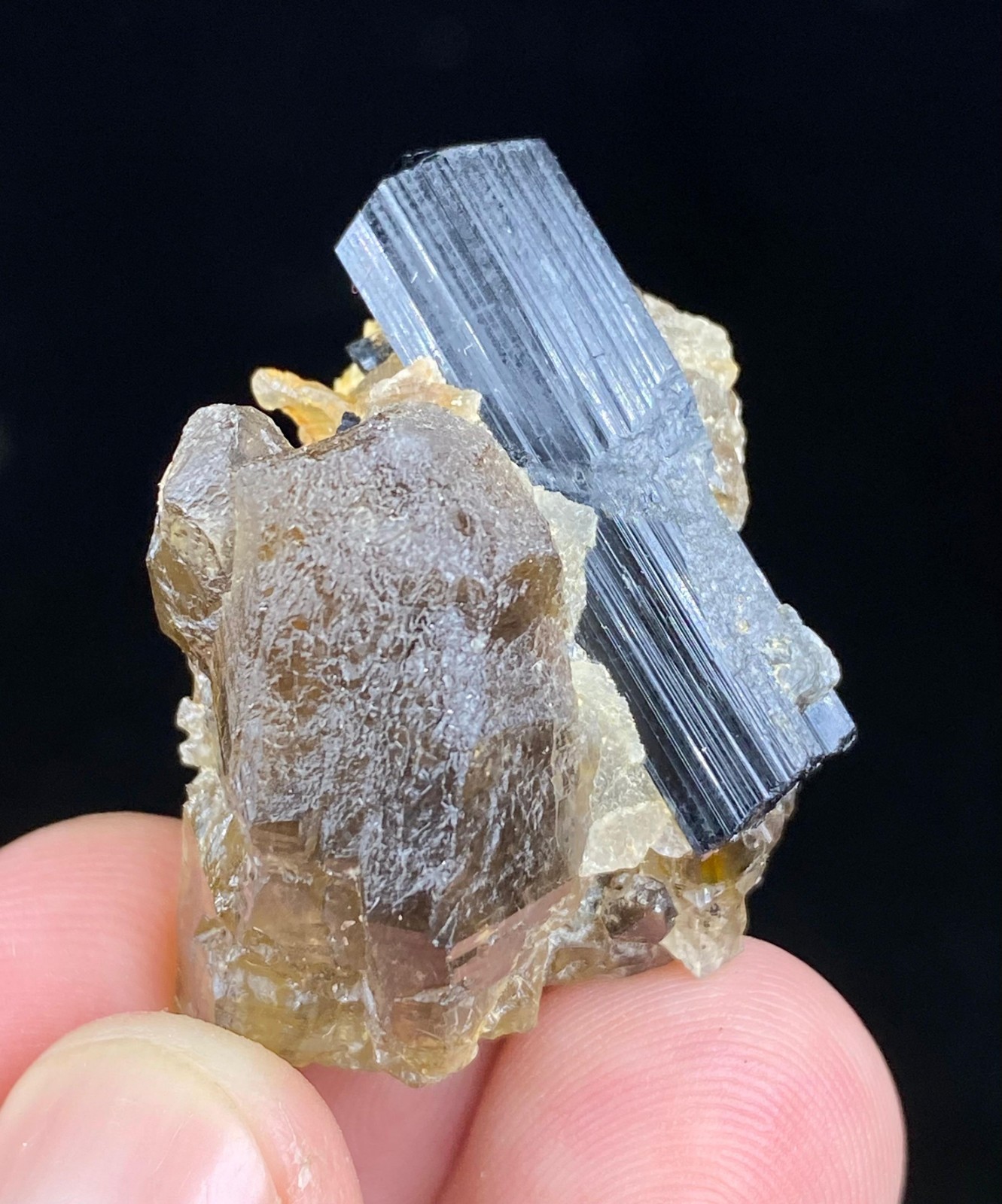 Natural Quardz With Black Tourmaline Crystal Specimen