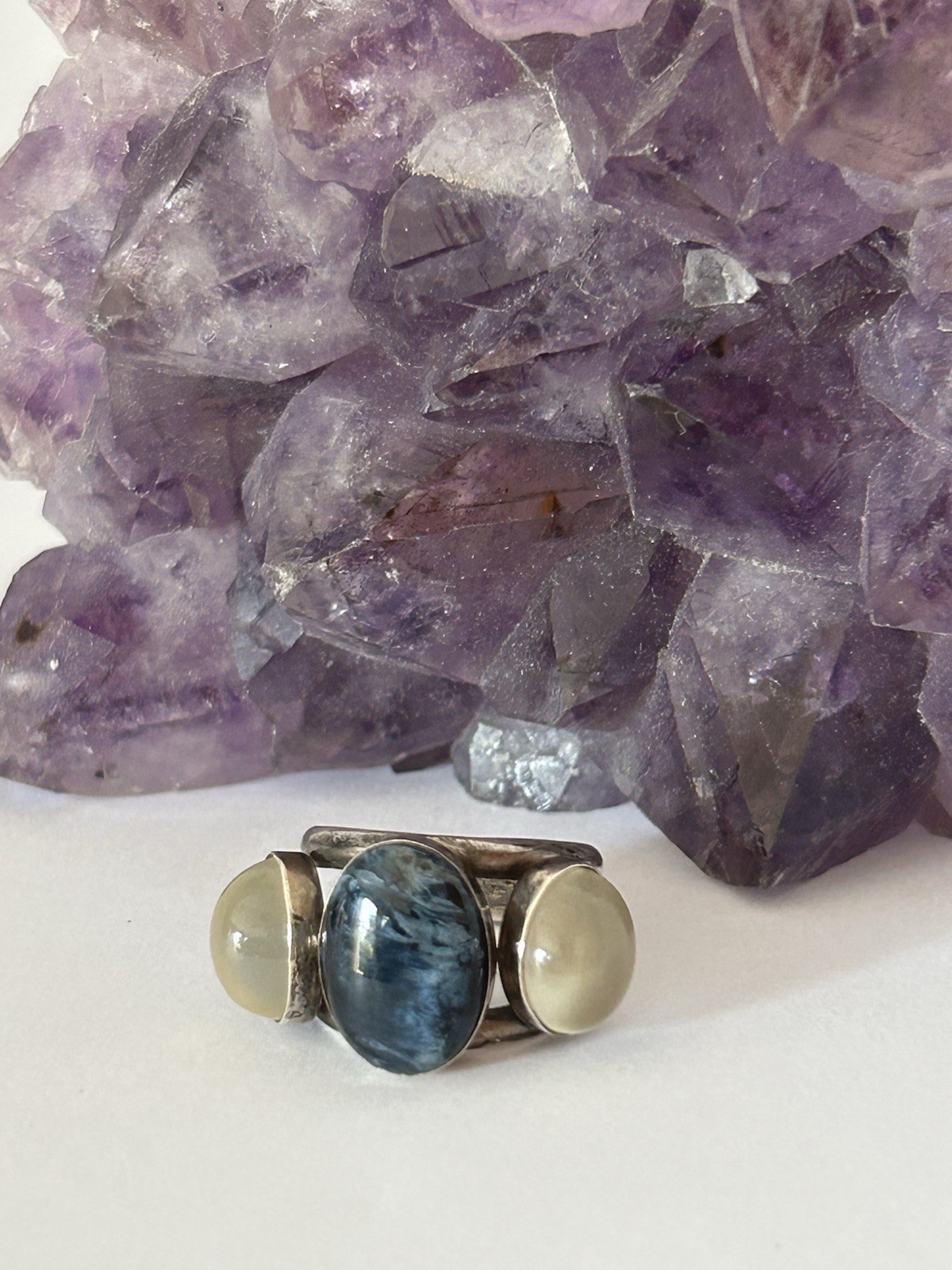 Jay King DTR .925 Sterling with Blue Pietersite and Pale Moonstones Ring size 6