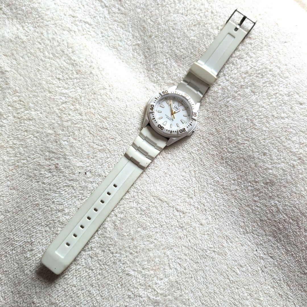 [Fully Functional] Q&Q Quartz Watch, White, 10 BAR nu