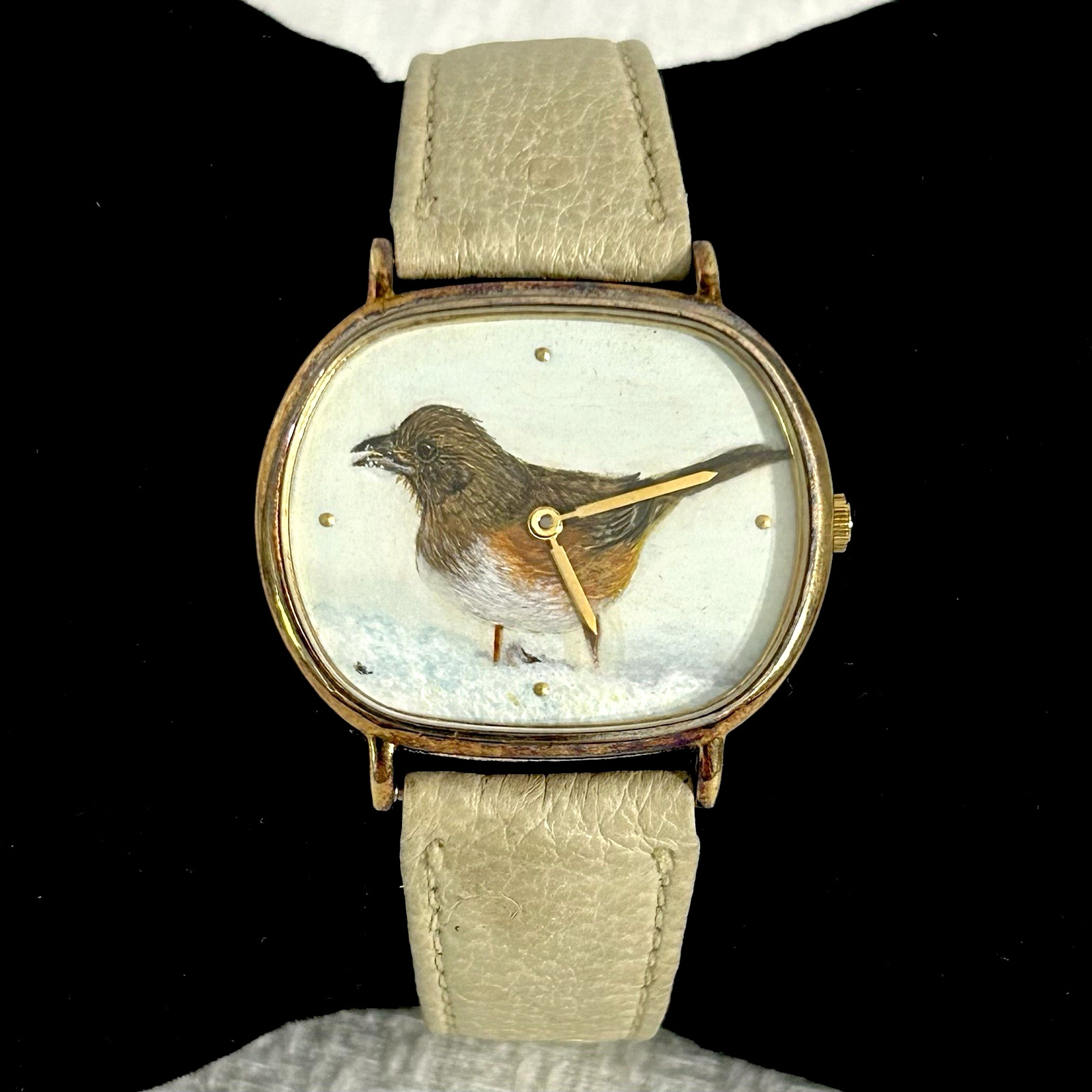 VTG Watch Hand Painted Robin Bird in Snow Artwork Dial Beige Leather New Battery