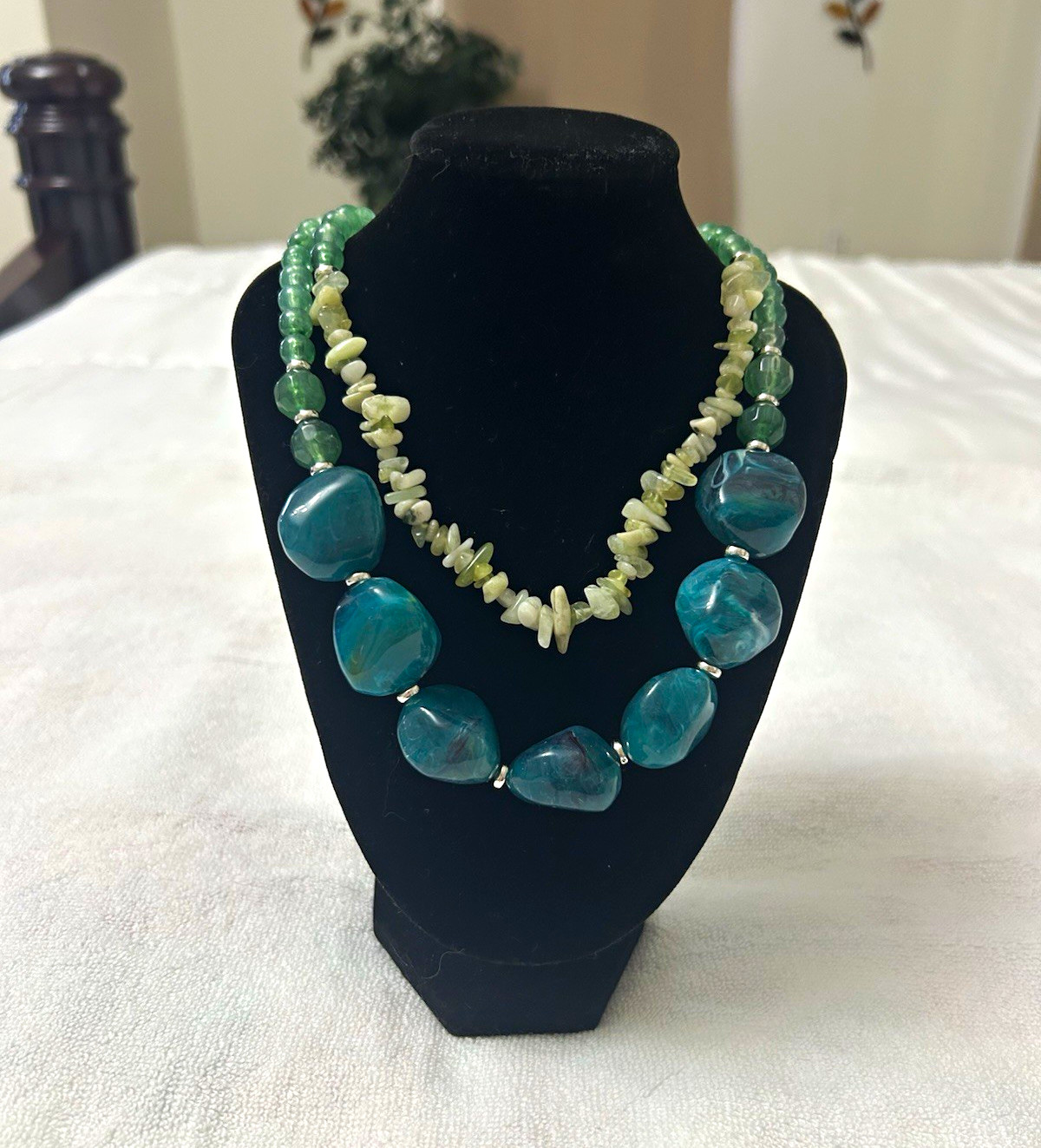 Double Strand Green Stone Nugget Beaded Statement Necklace Lobster Adjustable