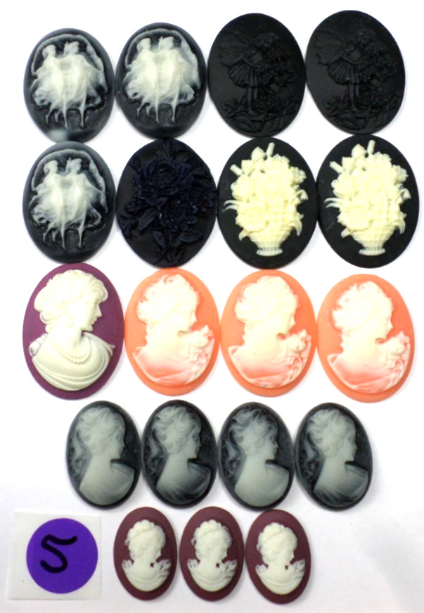 19 of 25-40mm Mixed Lot Vintage Two Graces, Women, Floral Oval Cameos Cabochon