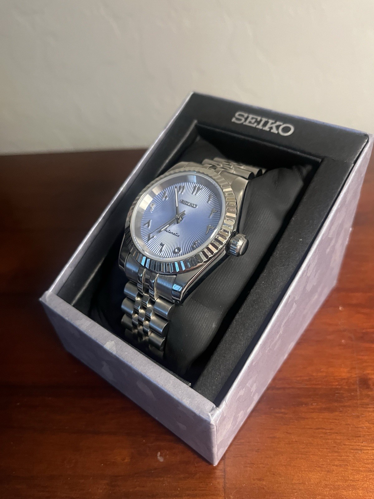 Seiko Presage Blue Sunburst Dial Auto 100m SS Bracelet 40-43.9mm Box