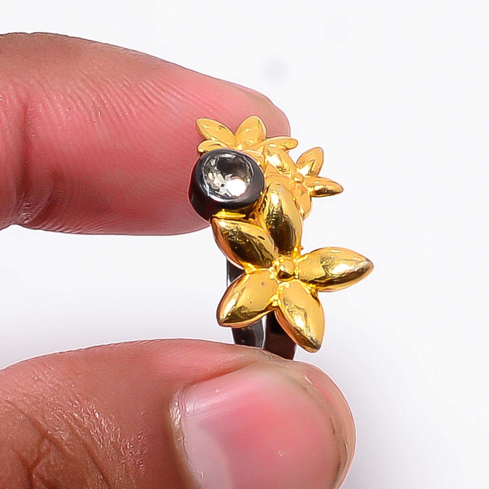 White Topaz Black And Gold Plated 925 Sterling Silver Ring S.6 R8744
