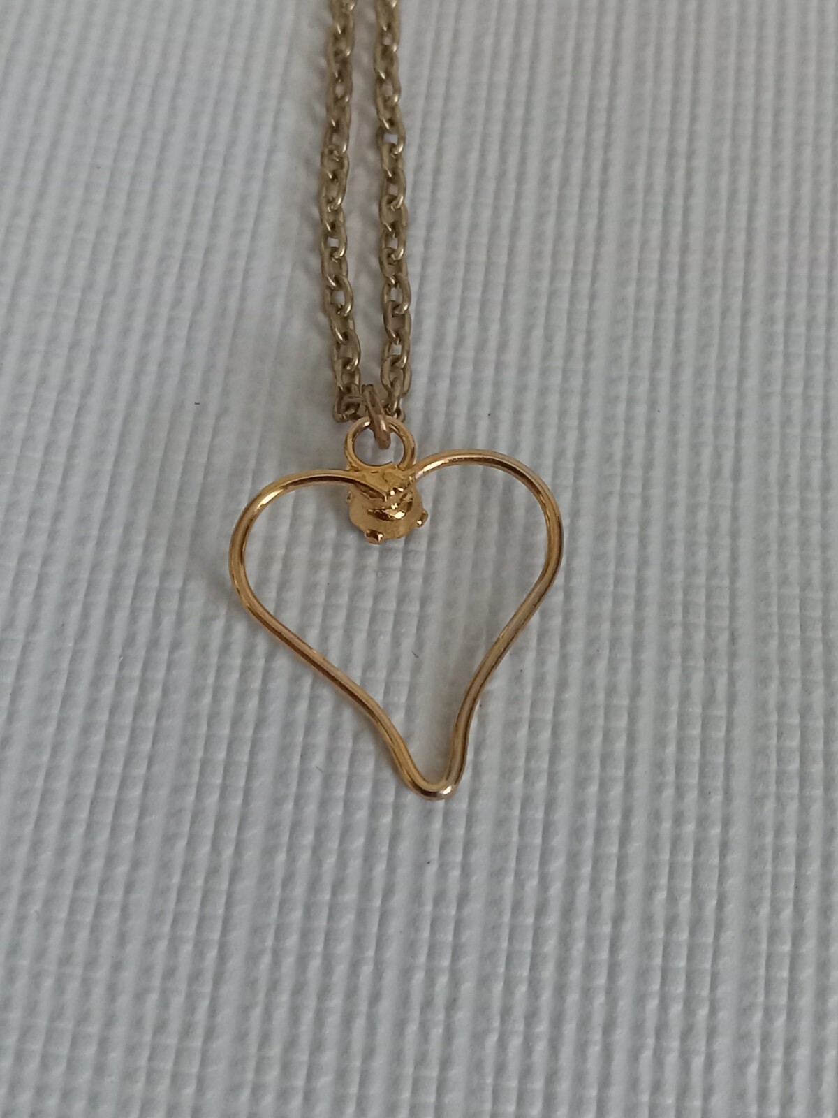 Gold Toned Open Heart Shaped Pendant Lightweight Dainty Single Strand Necklace