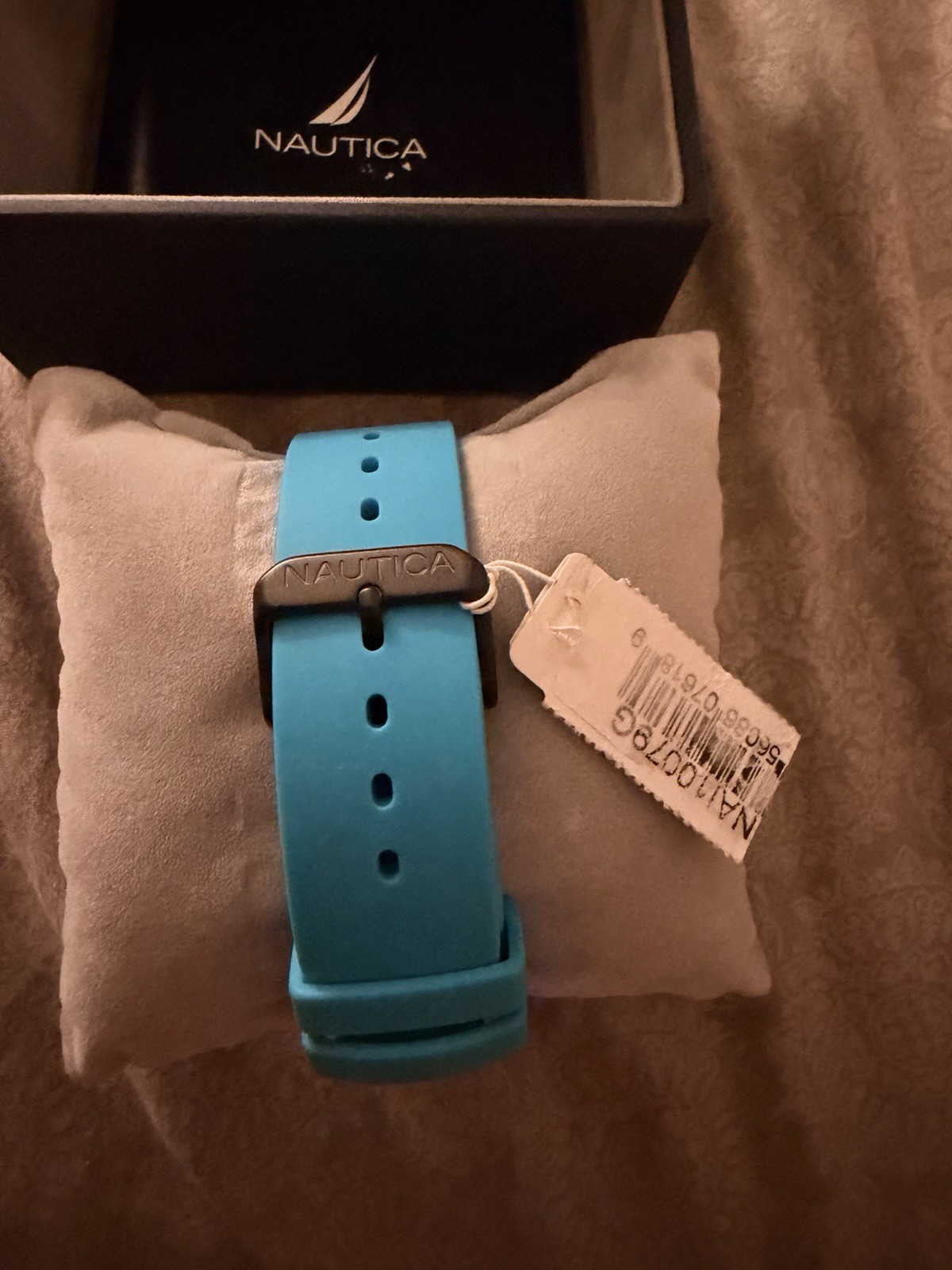 Nautica Men’s Sport Quartz Date Black Dial Blue Silicone Strap 50mm 50m Box