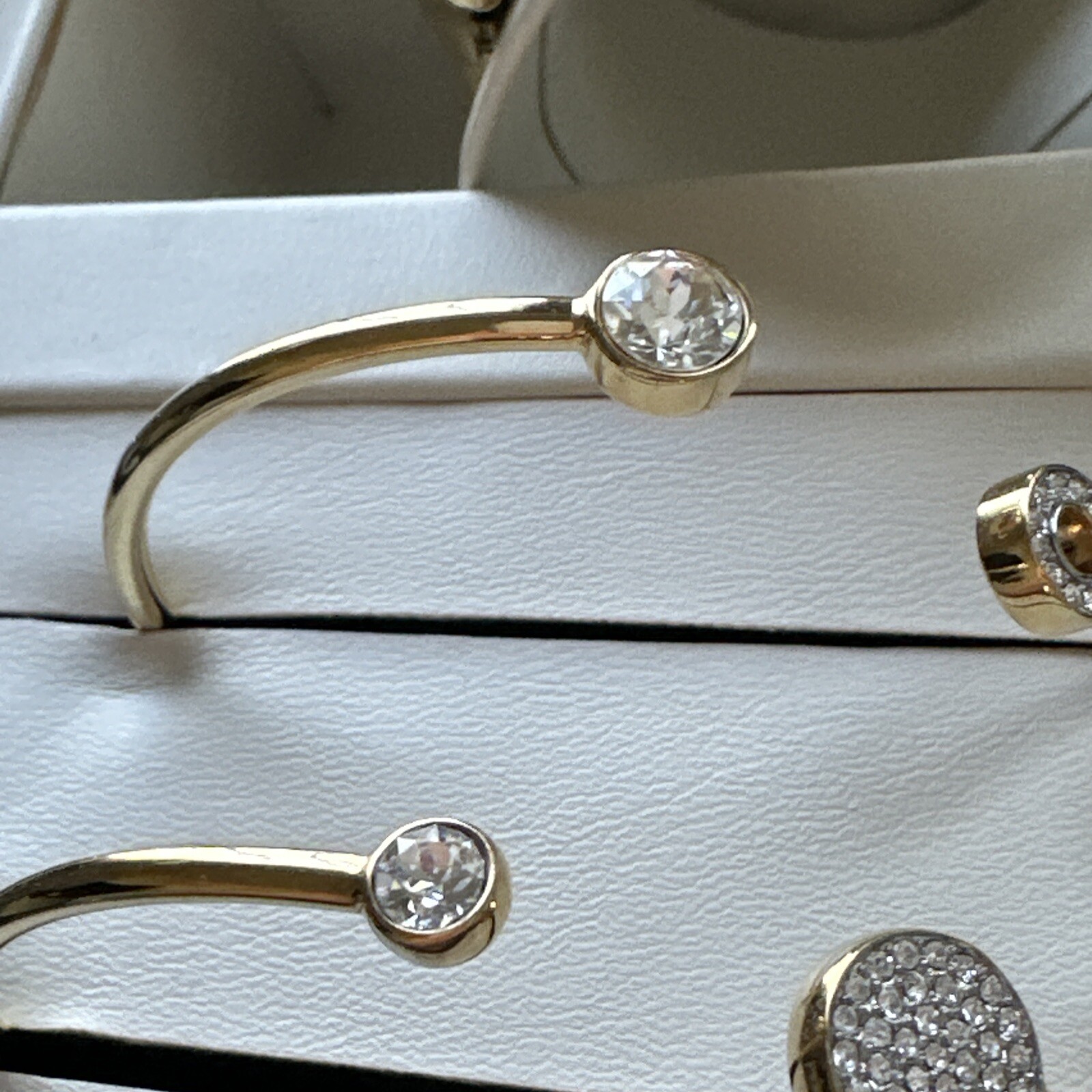 Bulova Box Set with Bangle Bracelets And Crystal Ladies Watch 98X119