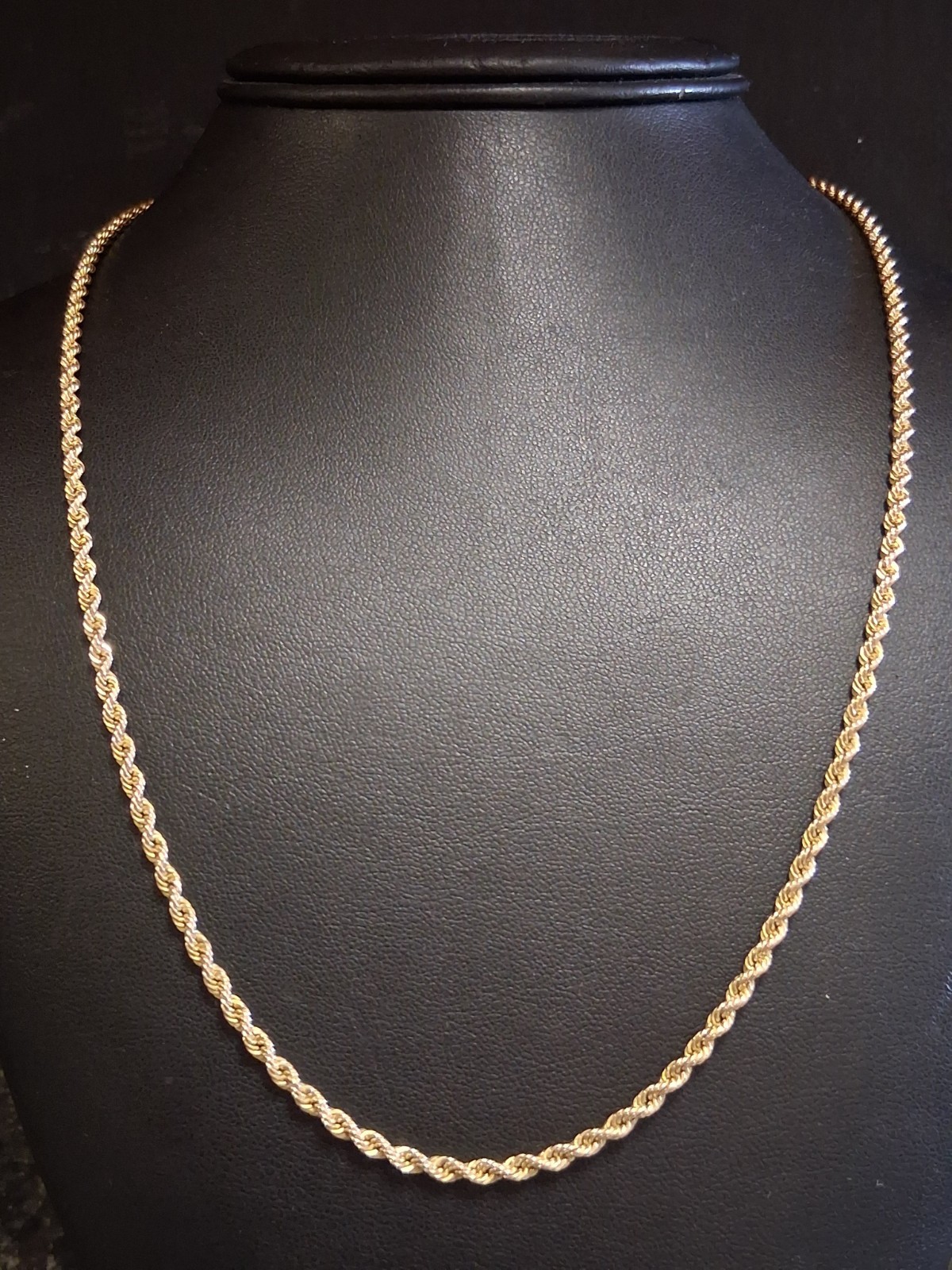 (RI4) 10k Yellow Gold Rope Chain / Necklace (3.9 Grams) Size 21″ (2.5 MM)
