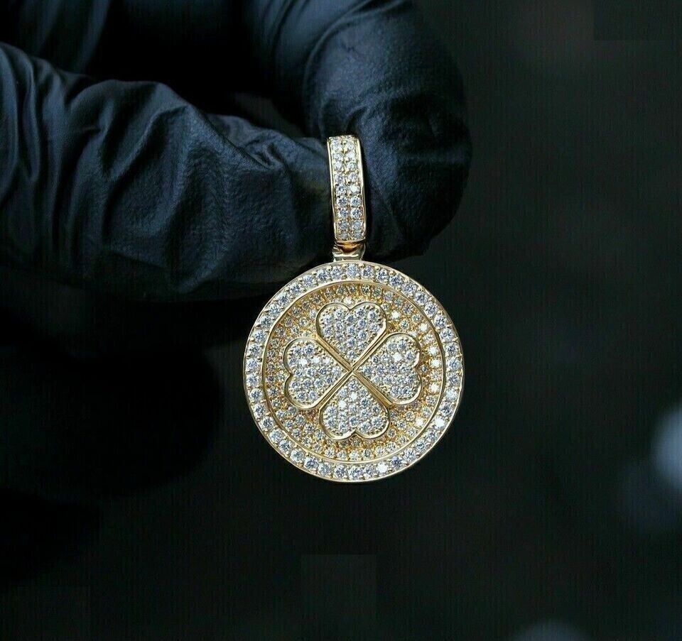 2 Ct Round Cut Lab-Created Men’s 4 Leaflet Clover Pendant 14k Yellow Gold Plated