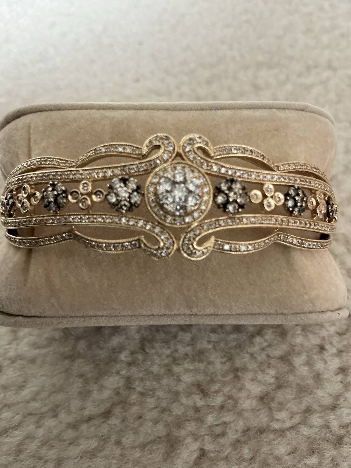 BEAUTIFUL VINTAGE EFFY BRAND ESPRESSO 14K GOLD WHITE DIAMOND BANGLE BRACELET