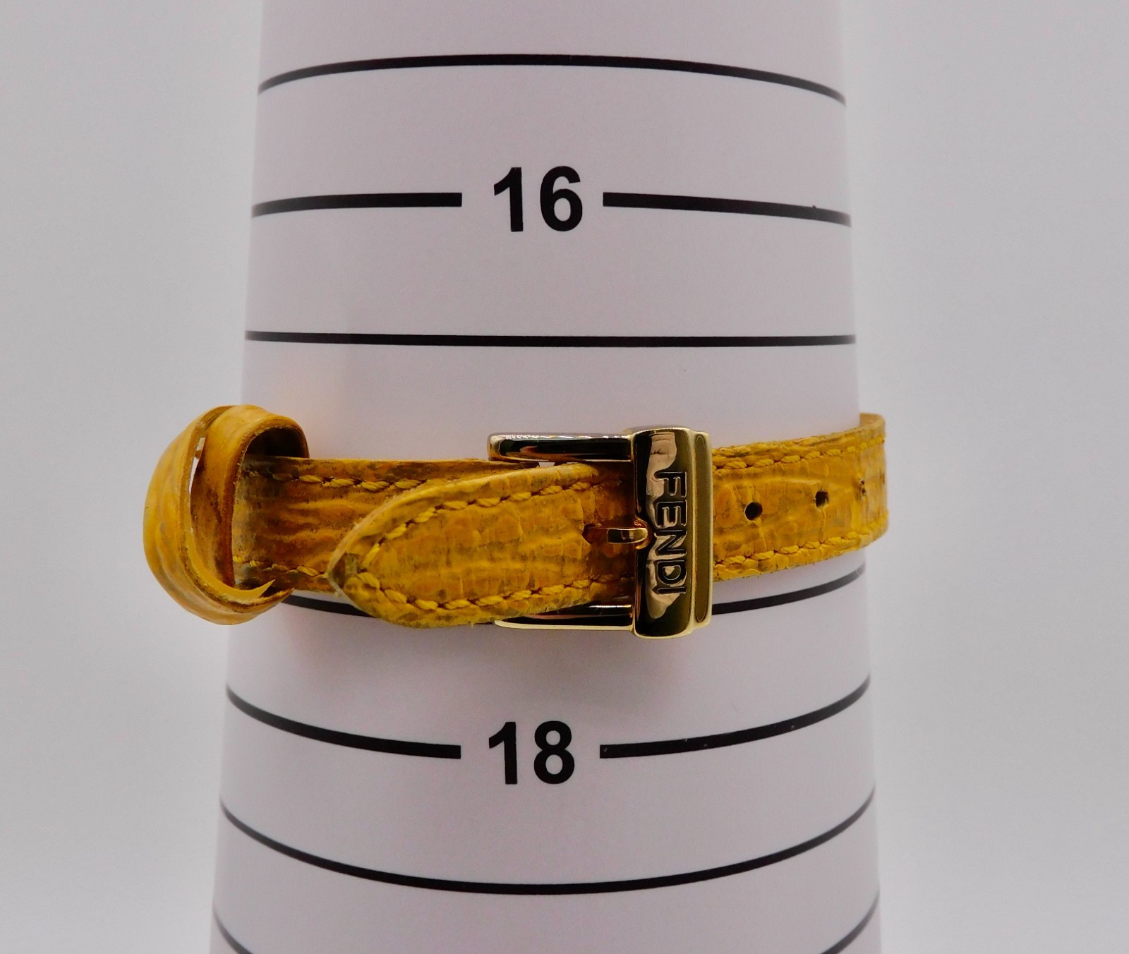 FENDI 640L Color Change Belt Gold Quartz Womens Watch in Box