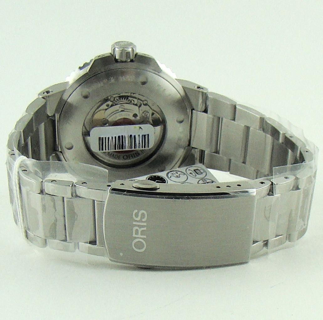 New Oris Aquis Date Green Dial 43.5mm Warranty 01 733 7730 4157-07 8 24 05PEB