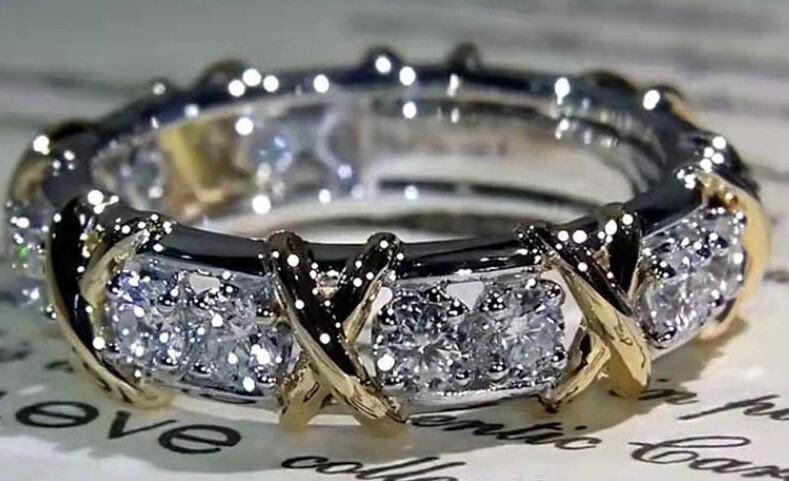 Classic Luxury 925 Sterling Silver Ring with Zircon Crystal Ring for Woman Gift
