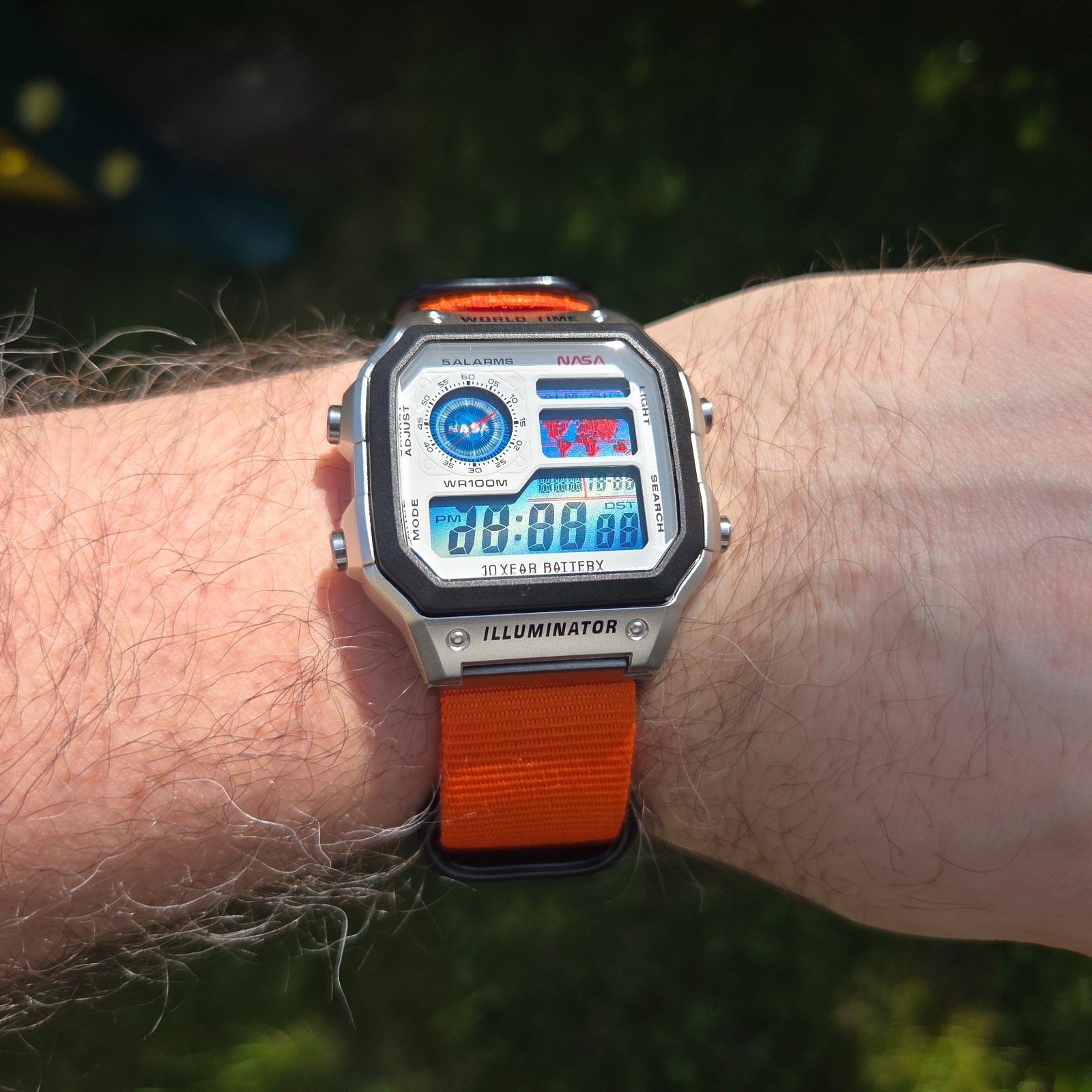 New Casio Royale AE1200 Mod – NASA Royale (Gradient Hydromod)