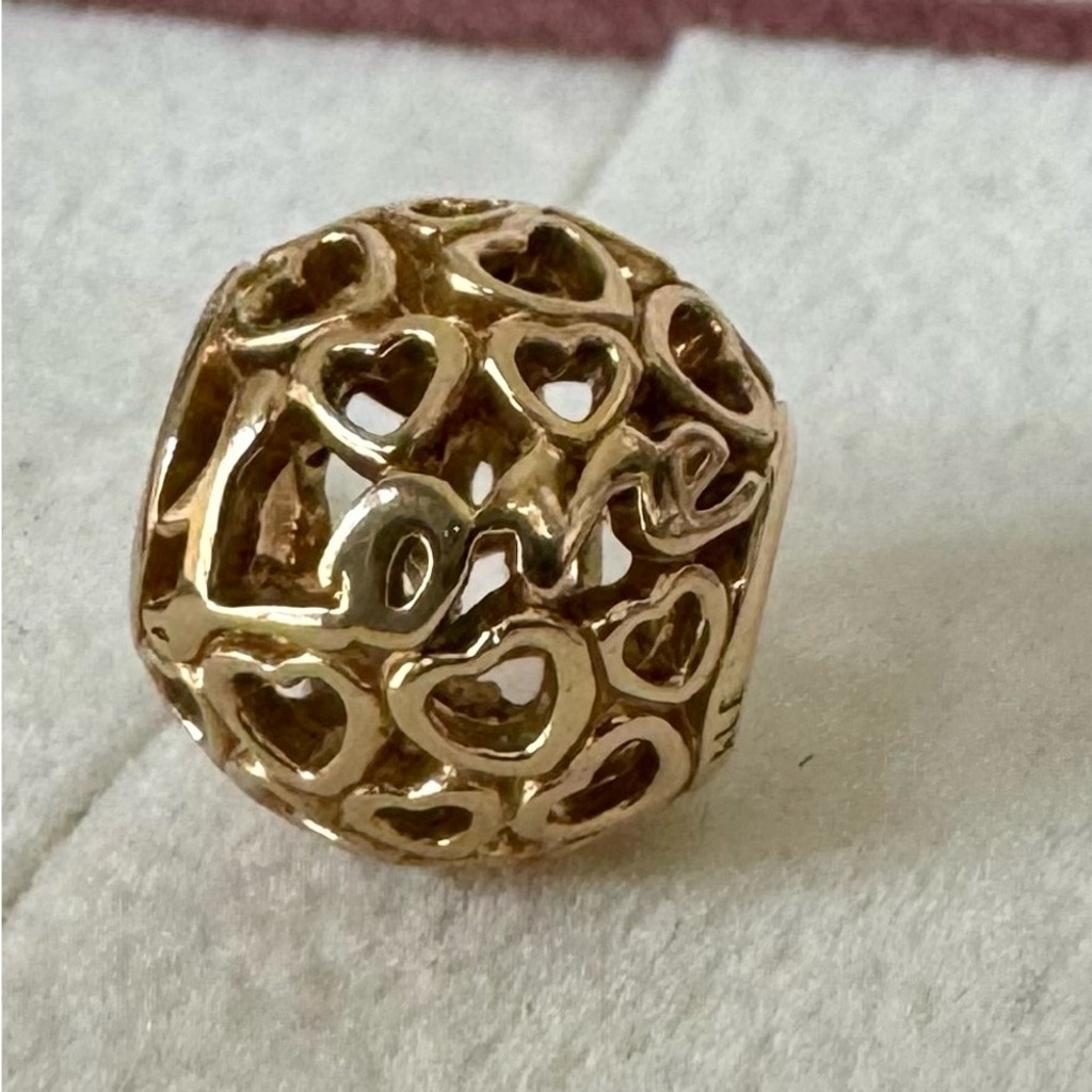 100% Authentic Pandora 14K Solid Gold Glowing with Love Heart Charm