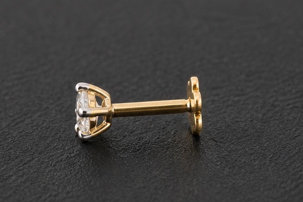 0.04ct lab grown diamond nose stud piercing 14kt yellow gold For girlfriend.