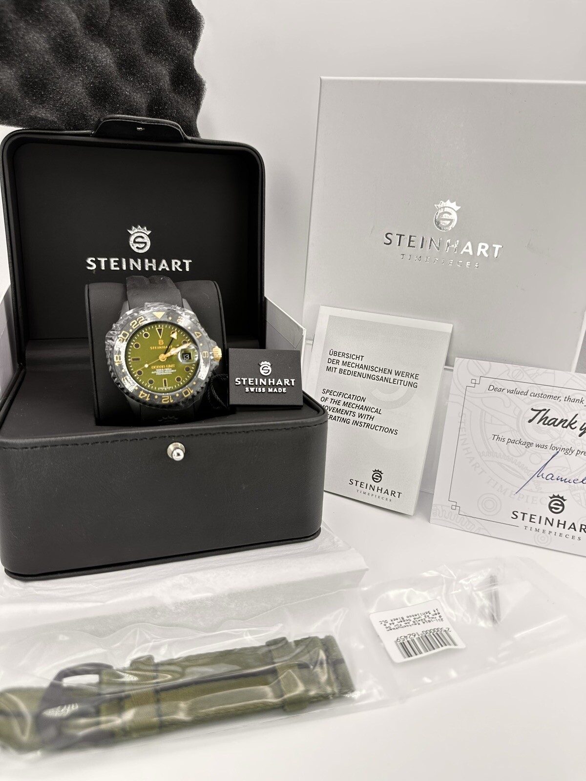 Steinhart Ocean One GMT Military Ceramic Bezel 300M 42MM Limited Edition 2xStrap