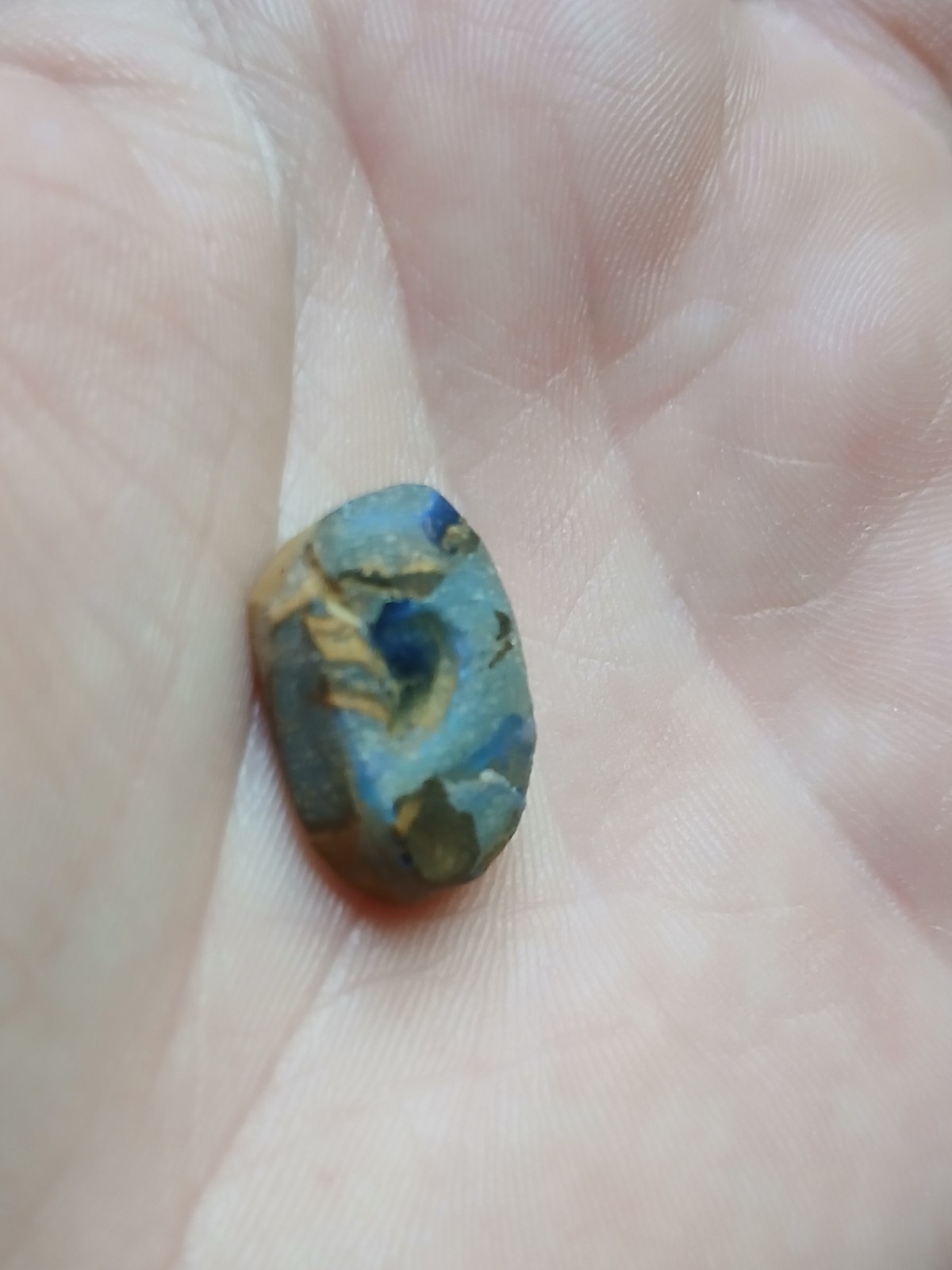 Australia Boulder Opal Unknown Field R2093 Specimen 10 Carat Blue Multi Sided
