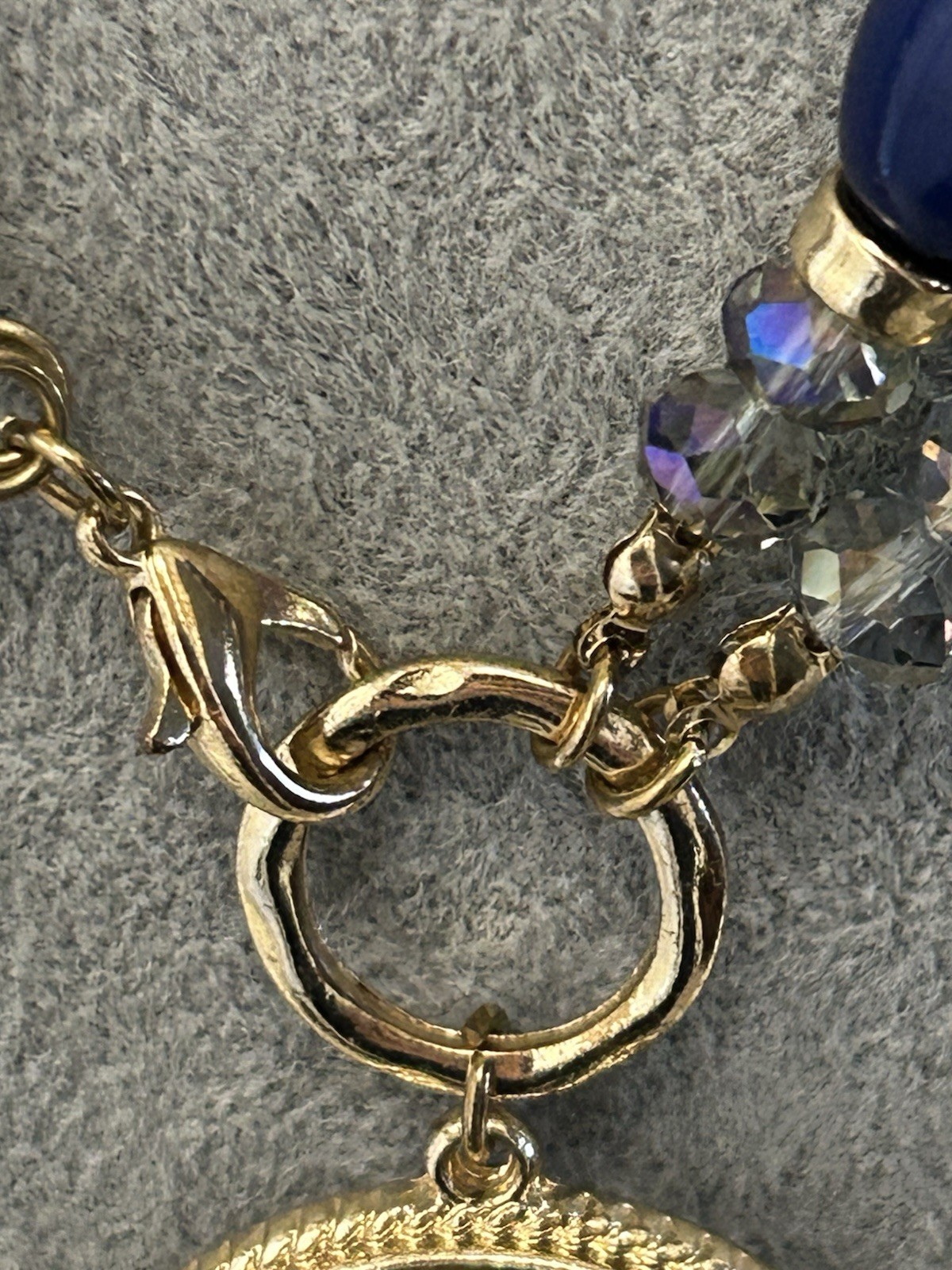 Beaded Necklace Blue/Gold/Clear Beads Ornate Gold-Tone Abolone Pendant & Tassel