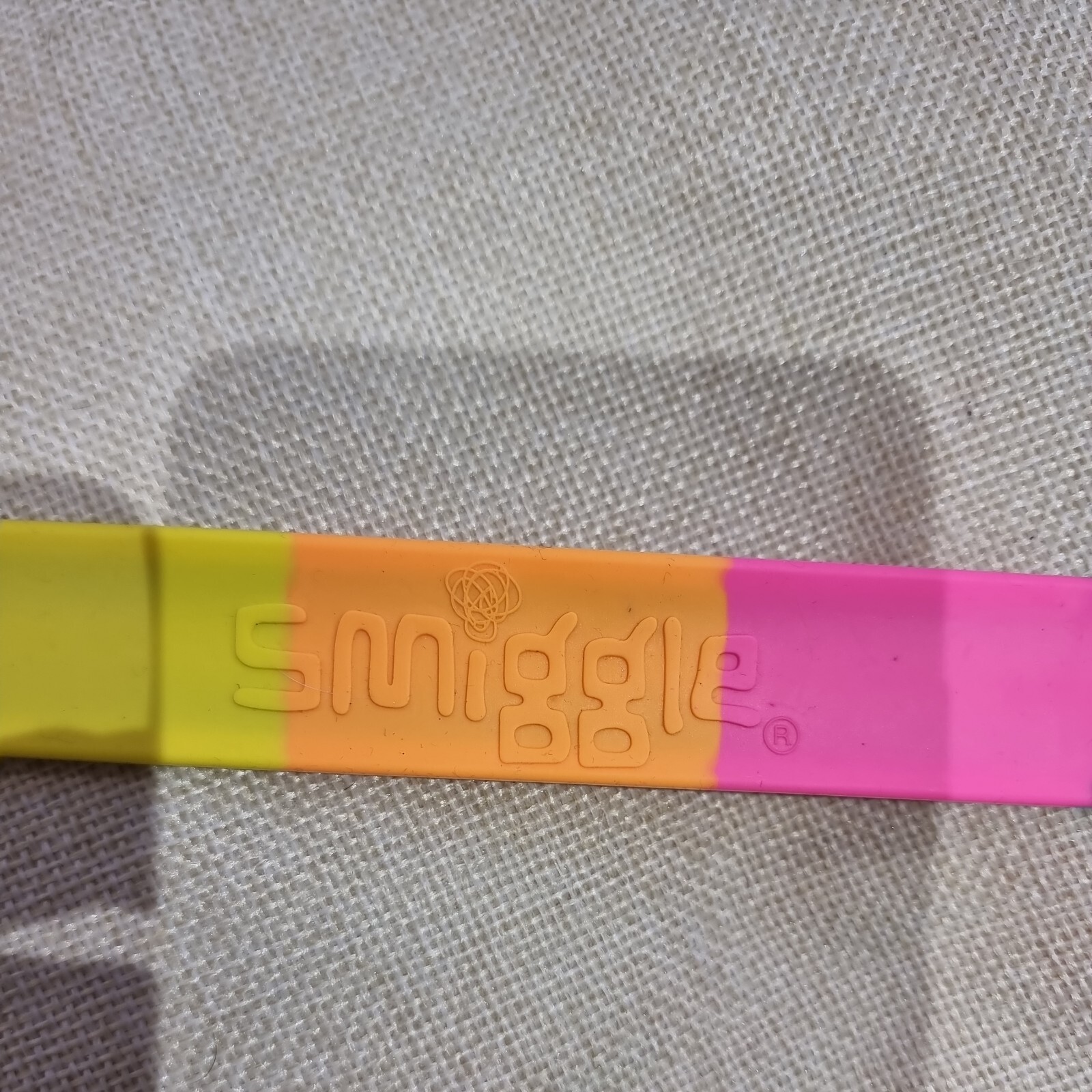 Smiggle Rainbow Wristband 21.5 cm Unisex Australia