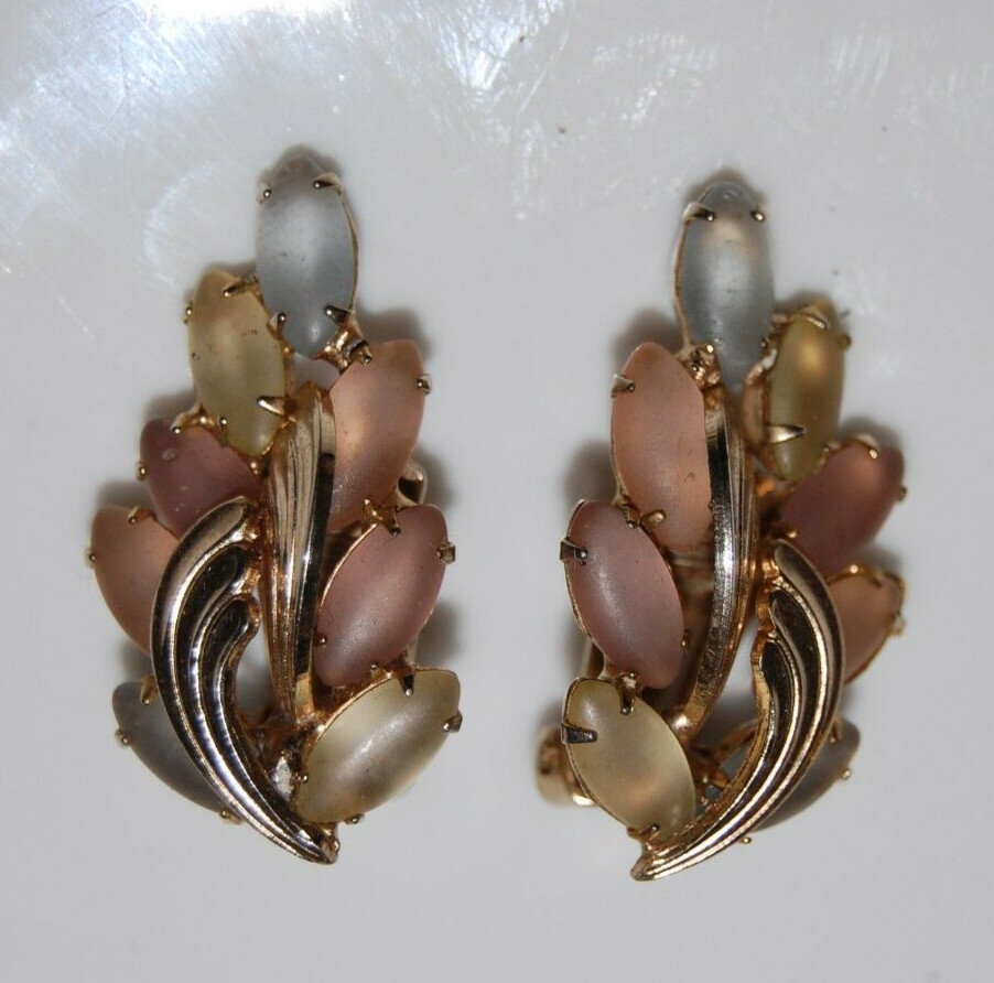 ELEGANT VTG MCM MULTI COLORED PASTEL FROSTED CRYSTALS EAR CLIMBERS CLIP EARRINGS