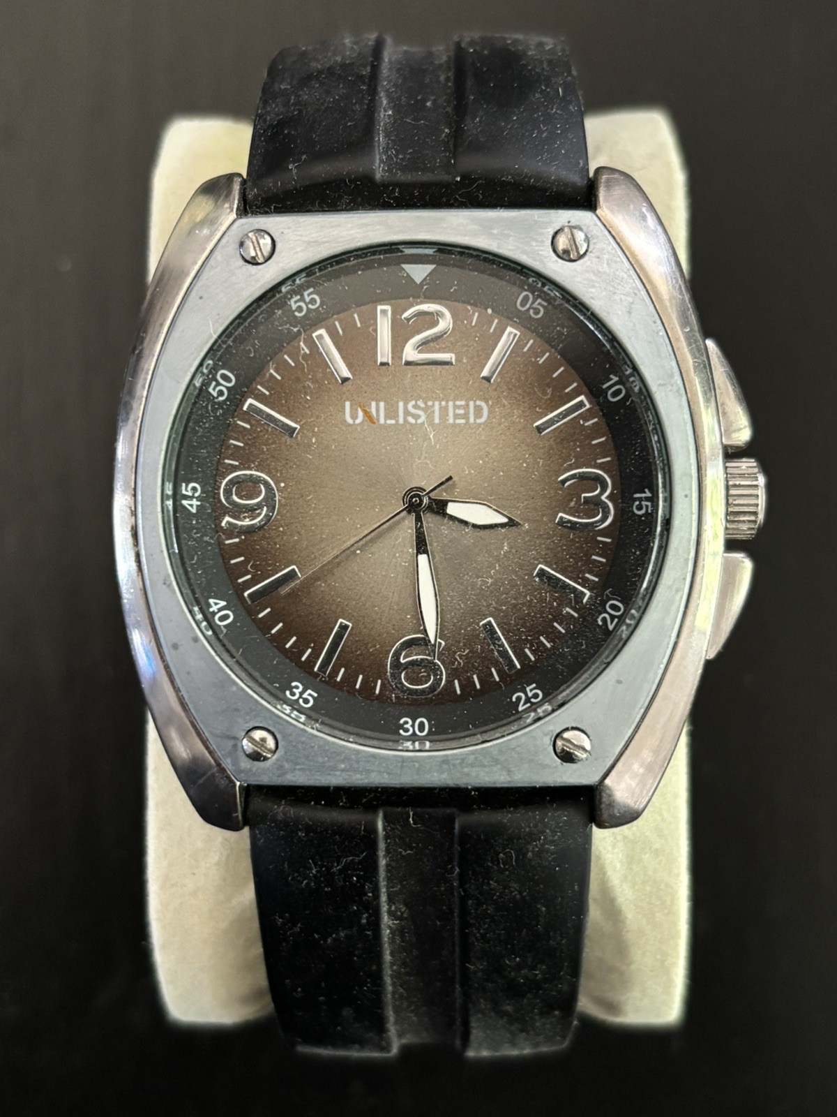 Unlisted Kenneth Cole UL1147 Men’s Watch New Battery