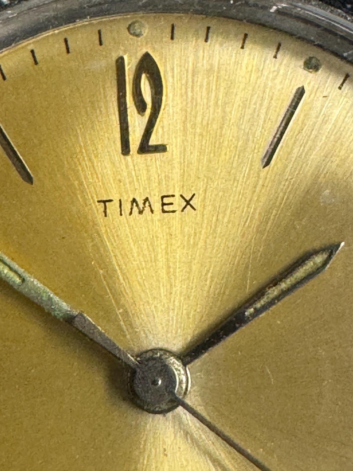 Timex Vintage 1965 Marlin Wind Up Watch 34MM Golden Sunburst Runs Good